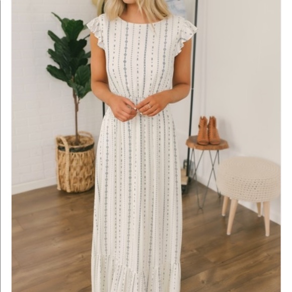 Magnolia boutique everly flutter sleeve dress L - Picture 5 of 5